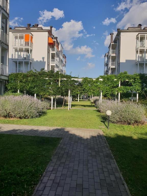 Milano Malpensa Grandi Mansarda Attico Διαμέρισμα Γκαλλαράτε Εξωτερικό φωτογραφία